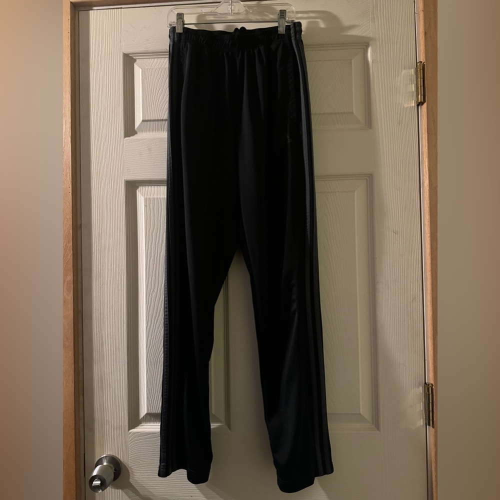 Adidas sweat pants. Medium size men’s. Lightly worn.